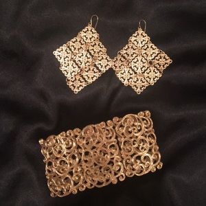 Gold tone filigree set